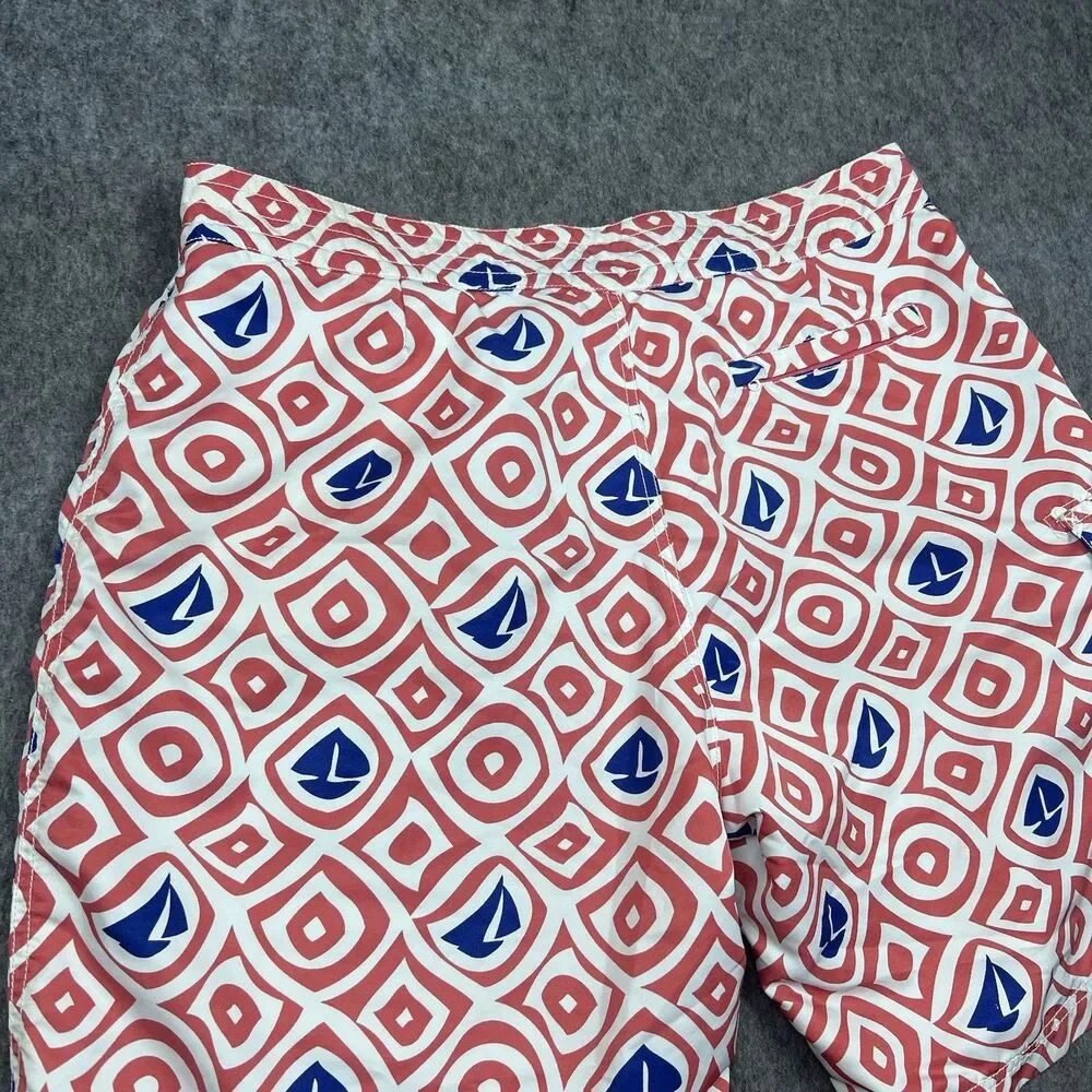 Vineyard Vines Men's Chappy Swim Trunks Board Shorts Red Blue Boats Swim Size 38